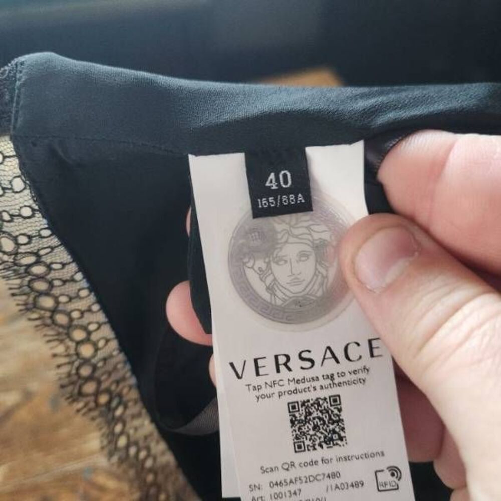 NWT VERSACE SILK FOULARD ROYAL REBELLION BRALETTE TOP Sz 40 - Picture 8 of 8